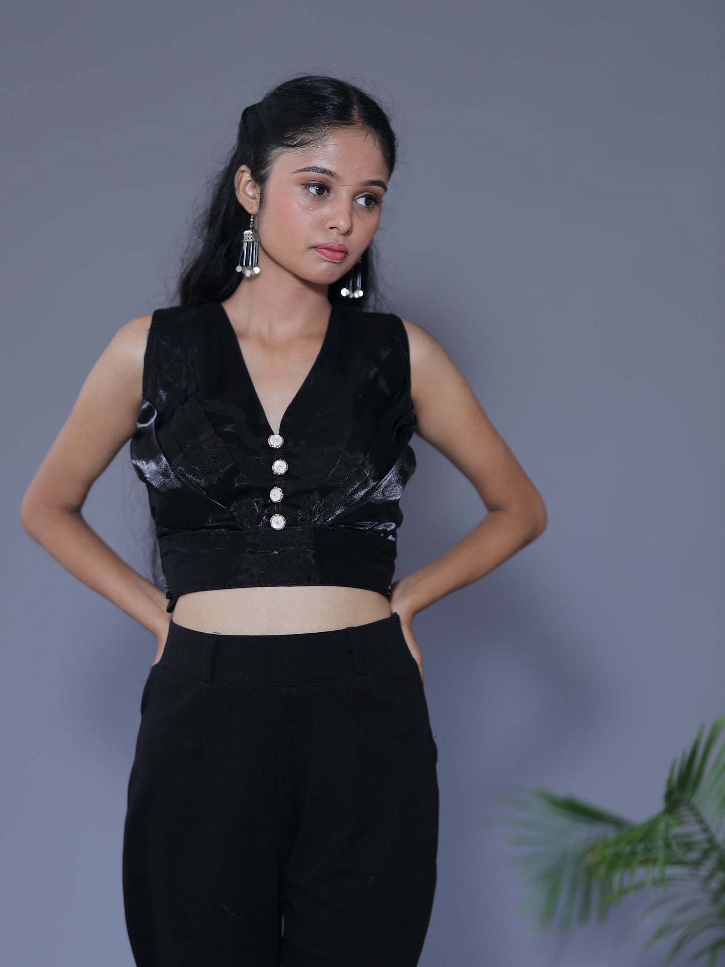 Zimichoo Sleeveless Blouse - Black